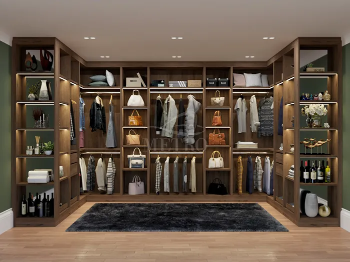 Fitted_Walk-in_Wardrobe_.webp