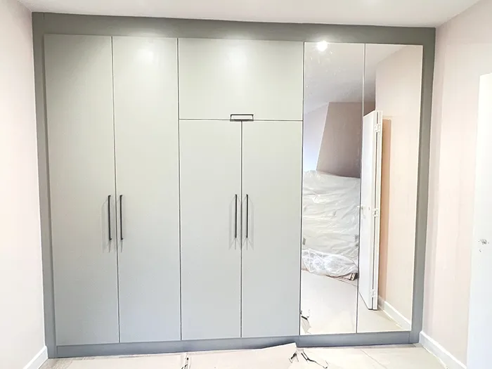 MIRROR-WARDROBES.webp